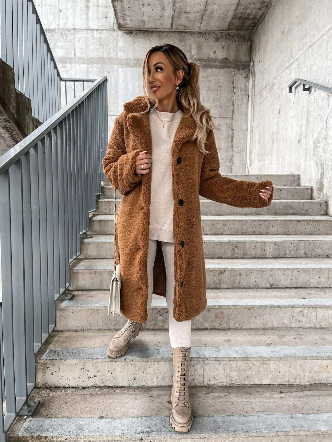 Damen-Trenchcoat aus Plüsch