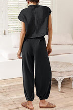Zweiteiliges Damen-Set aus Strick-T-Shirt und Hose