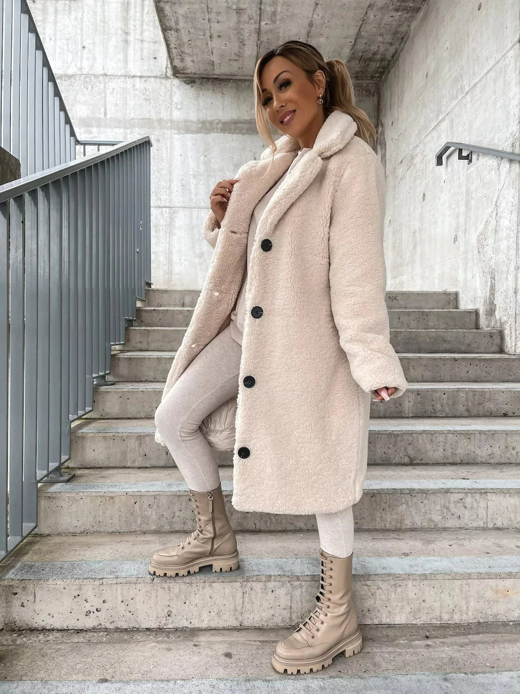 Damen-Trenchcoat aus Plüsch