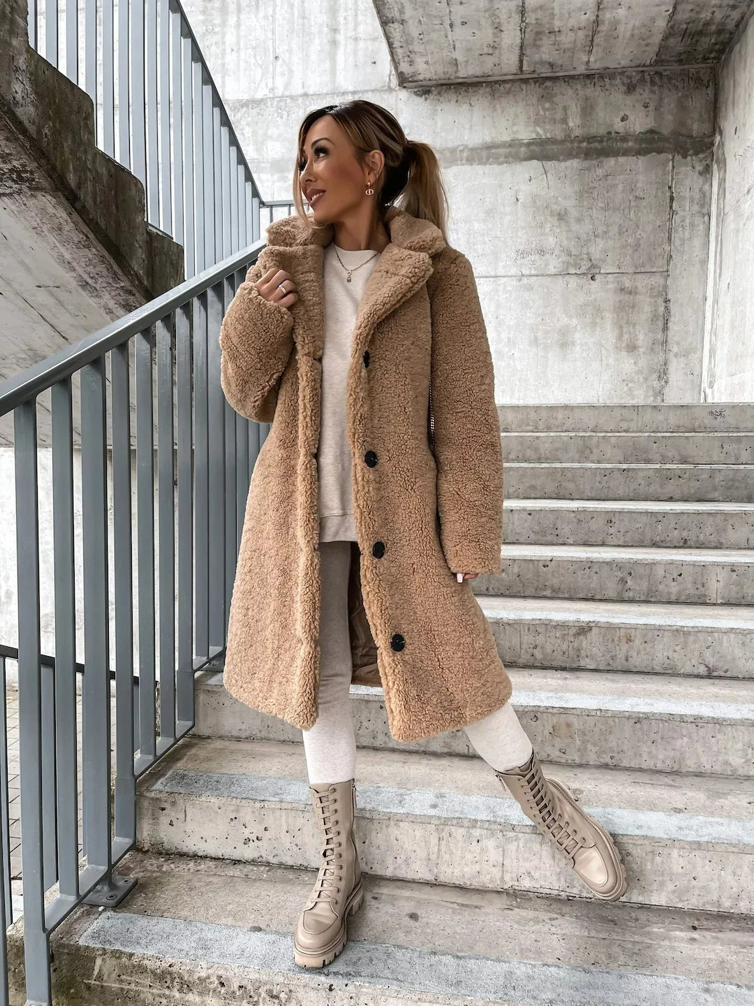 Damen-Trenchcoat aus Plüsch
