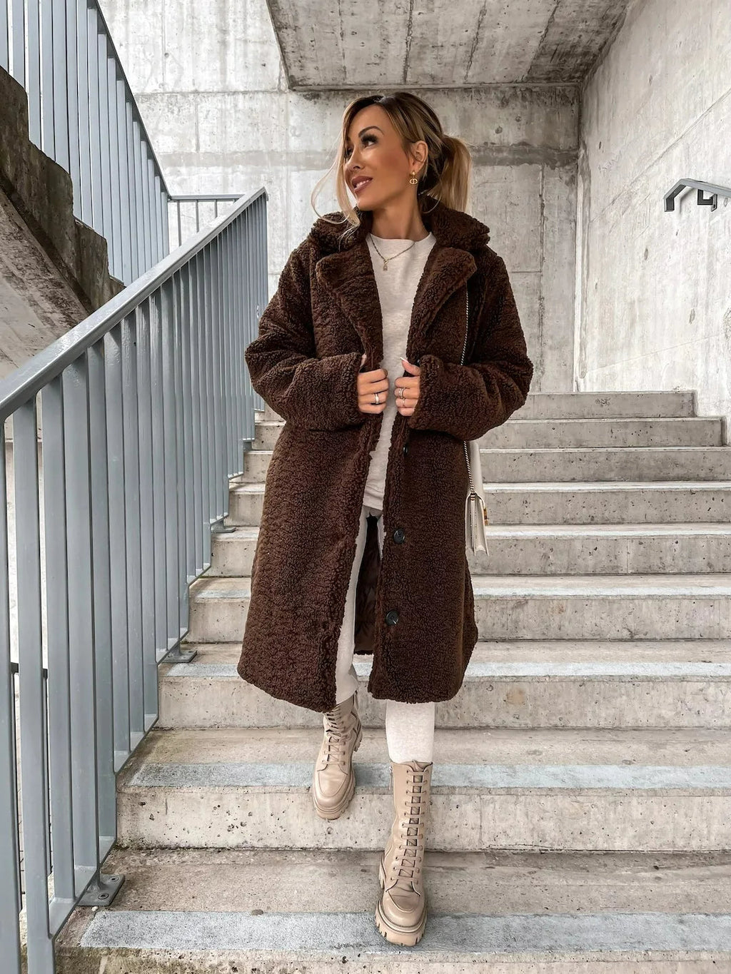 Damen-Trenchcoat aus Plüsch