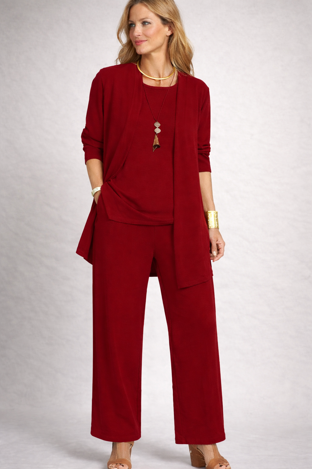 Dreiteiliges Damen-Set mit Cardigan, Top und weiter Hose
