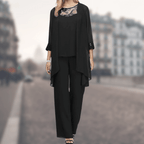 Dreiteiliges Damen-Ensemble aus Kleid, Jacke und Gürtel