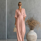 Weit geschnittener Damen-Jumpsuit mit V-Ausschnitt und Drapierungen