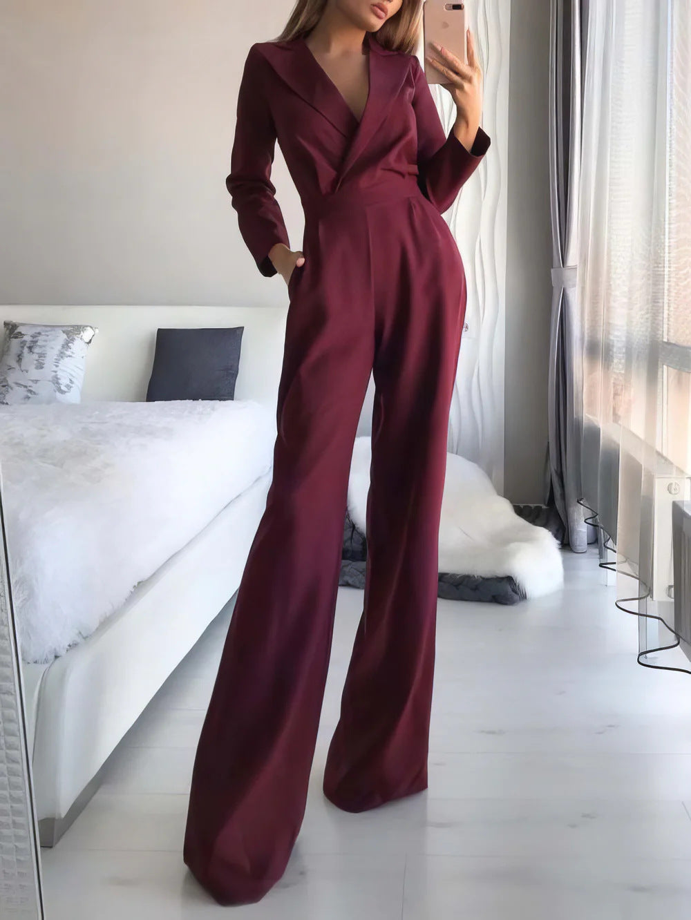 Langärmeliger Damen-Jumpsuit mit schmaler Passform