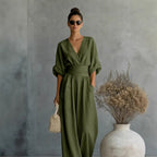 Weit geschnittener Damen-Jumpsuit mit V-Ausschnitt und Drapierungen