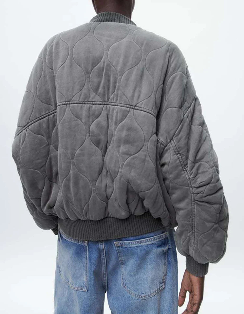 Locker geschnittene graue Damen-Steppjacke