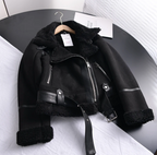 Damen-Jacke in Wildleder-Optik mit Sherpa-Futter