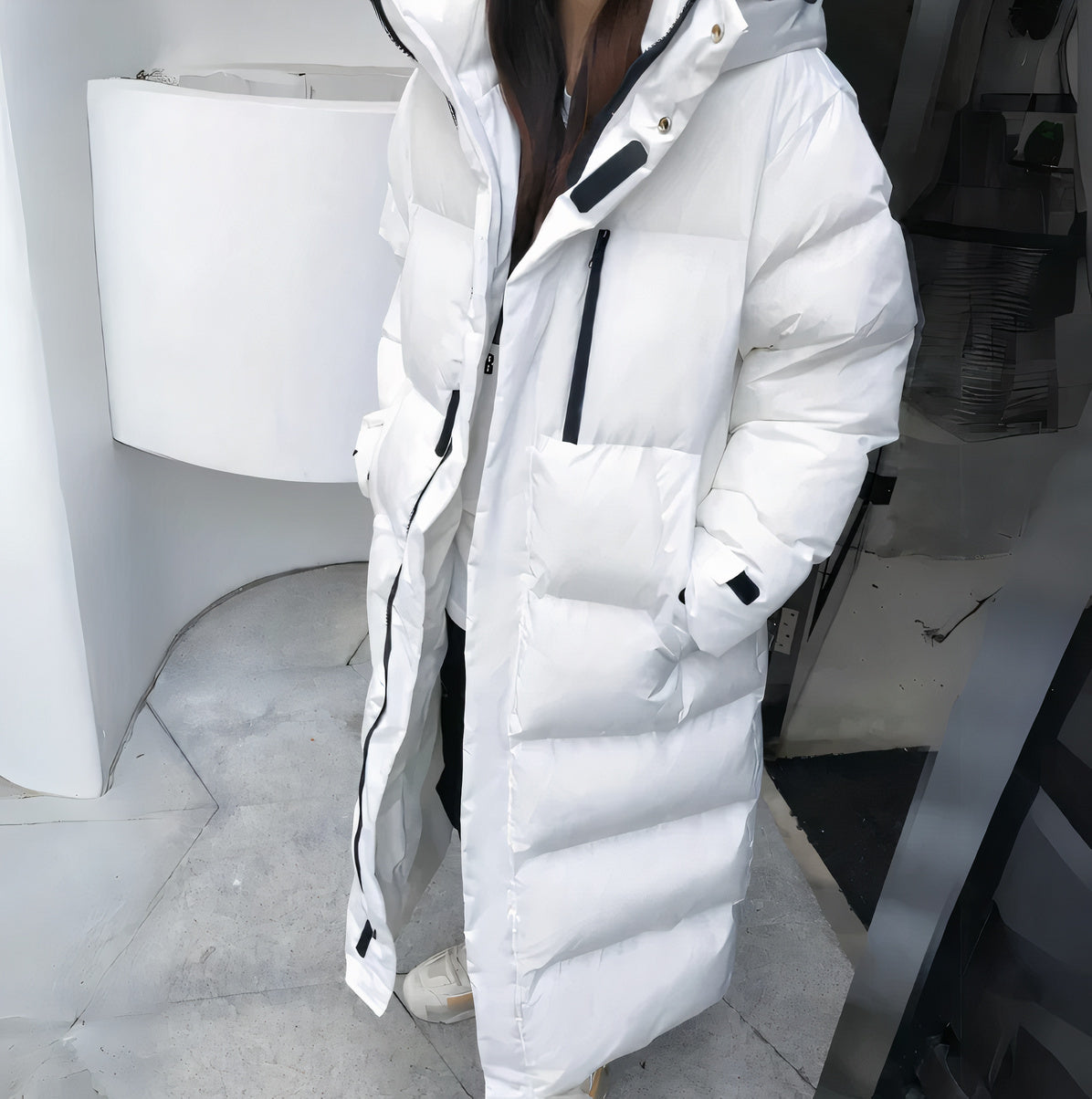 Langer Damen-Winterparka mit Kapuze